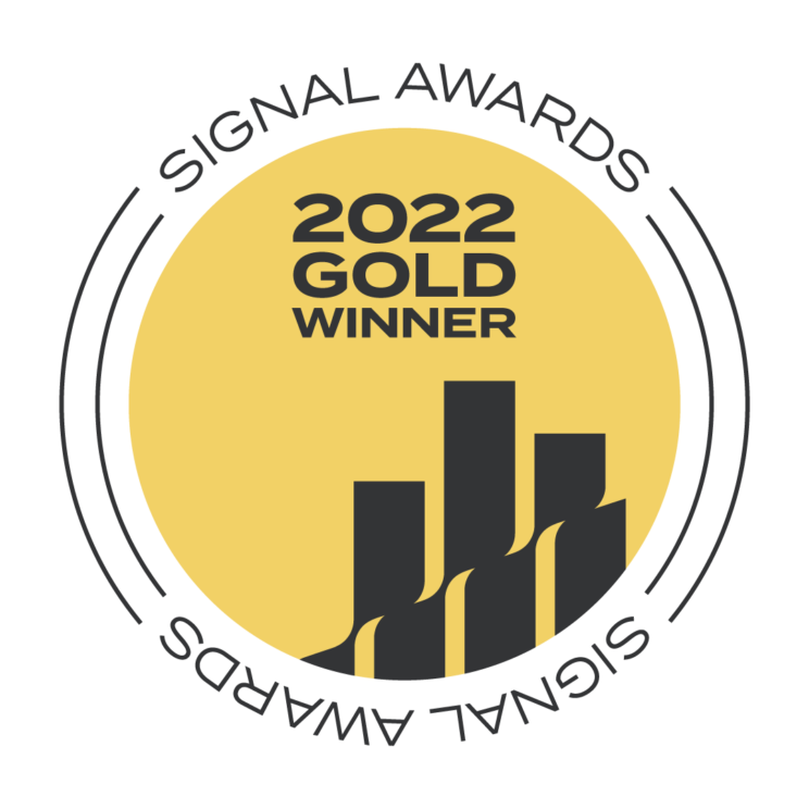 Circle badge in gold that reads "Signal Awards 2022 Gold Winner" with the Signal Award logo.